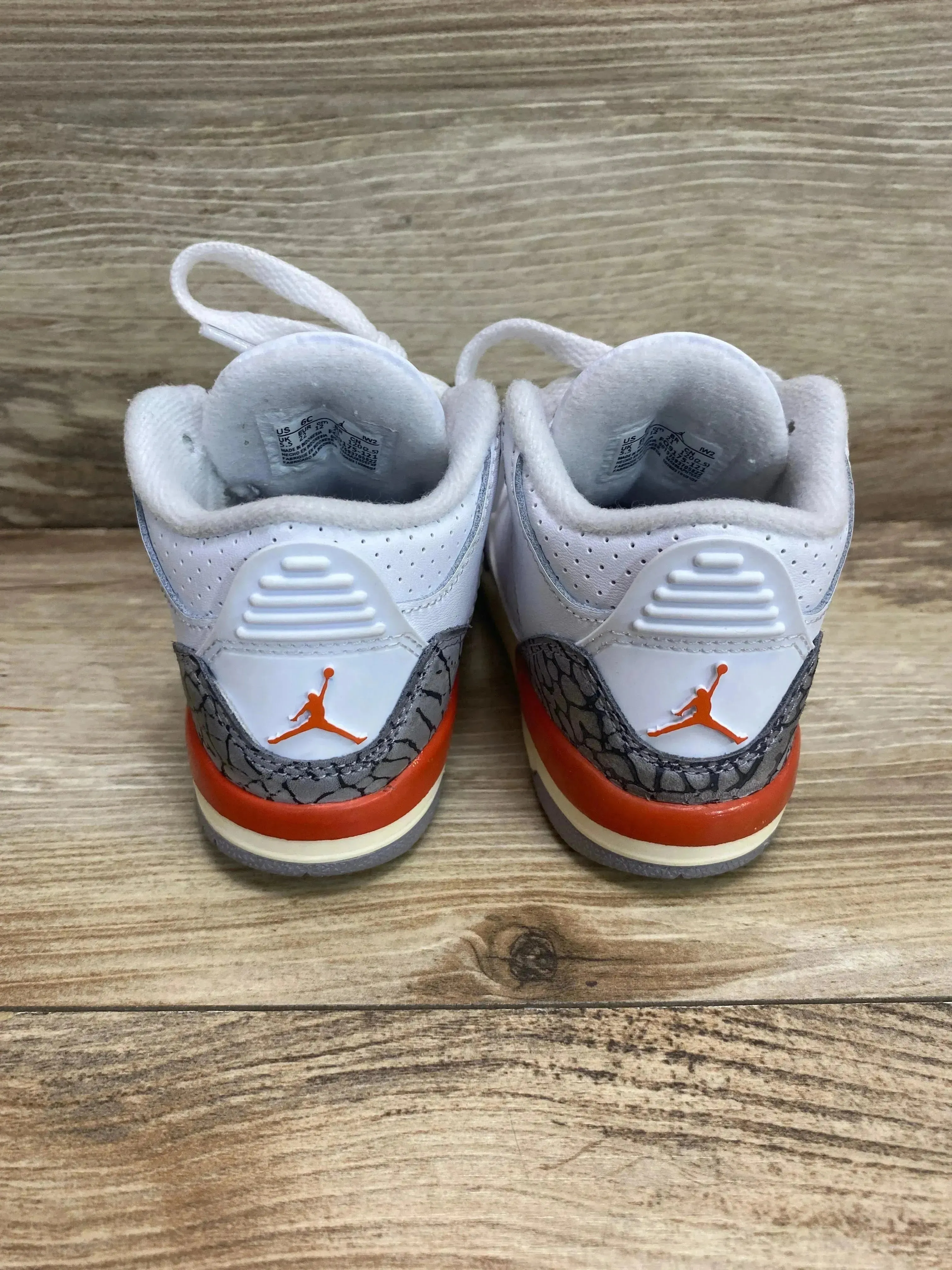 Air Jordan 3 Retro TD 'Georgia Peach' Sneakers sz 6c