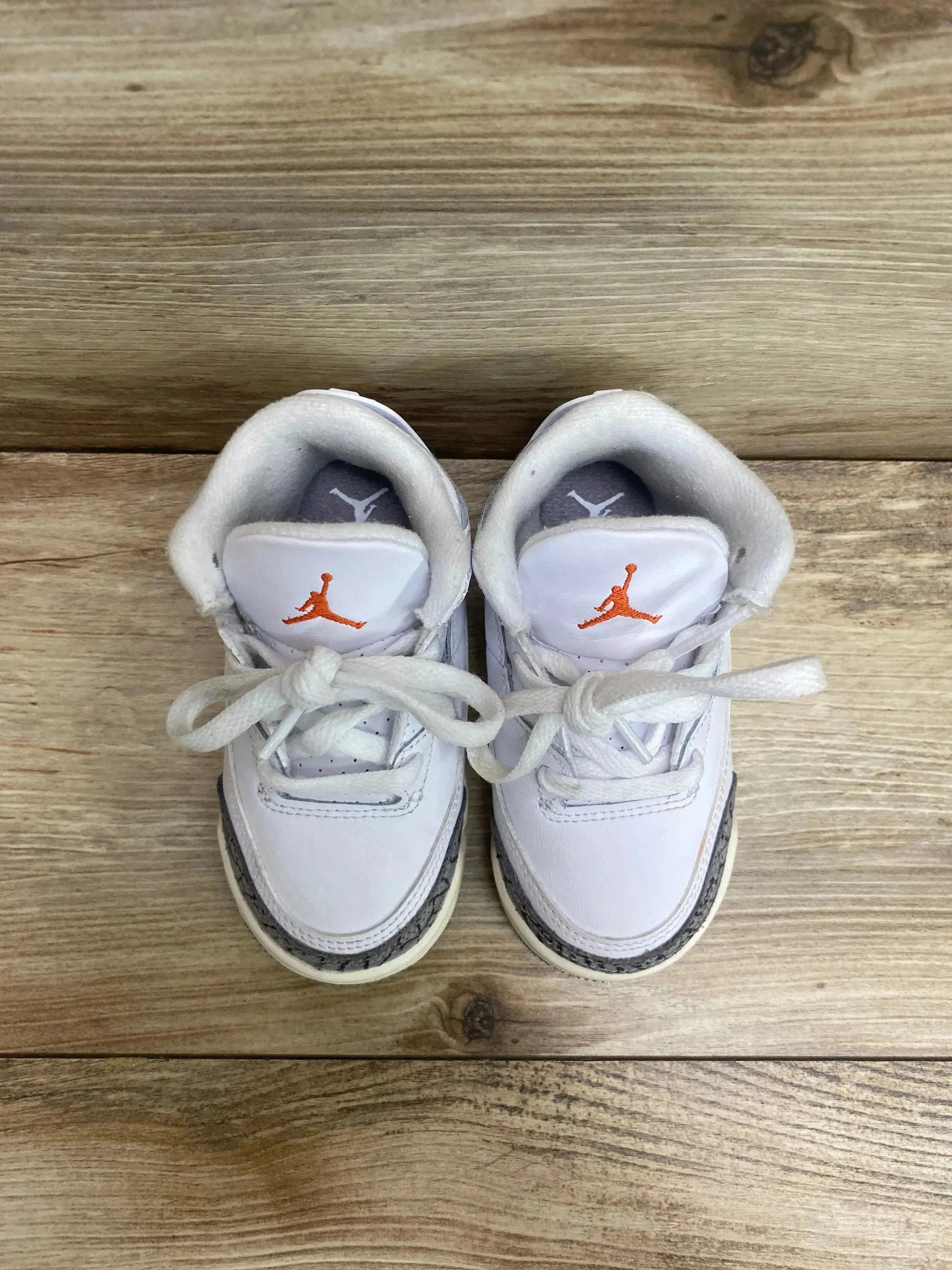 Air Jordan 3 Retro TD 'Georgia Peach' Sneakers sz 6c