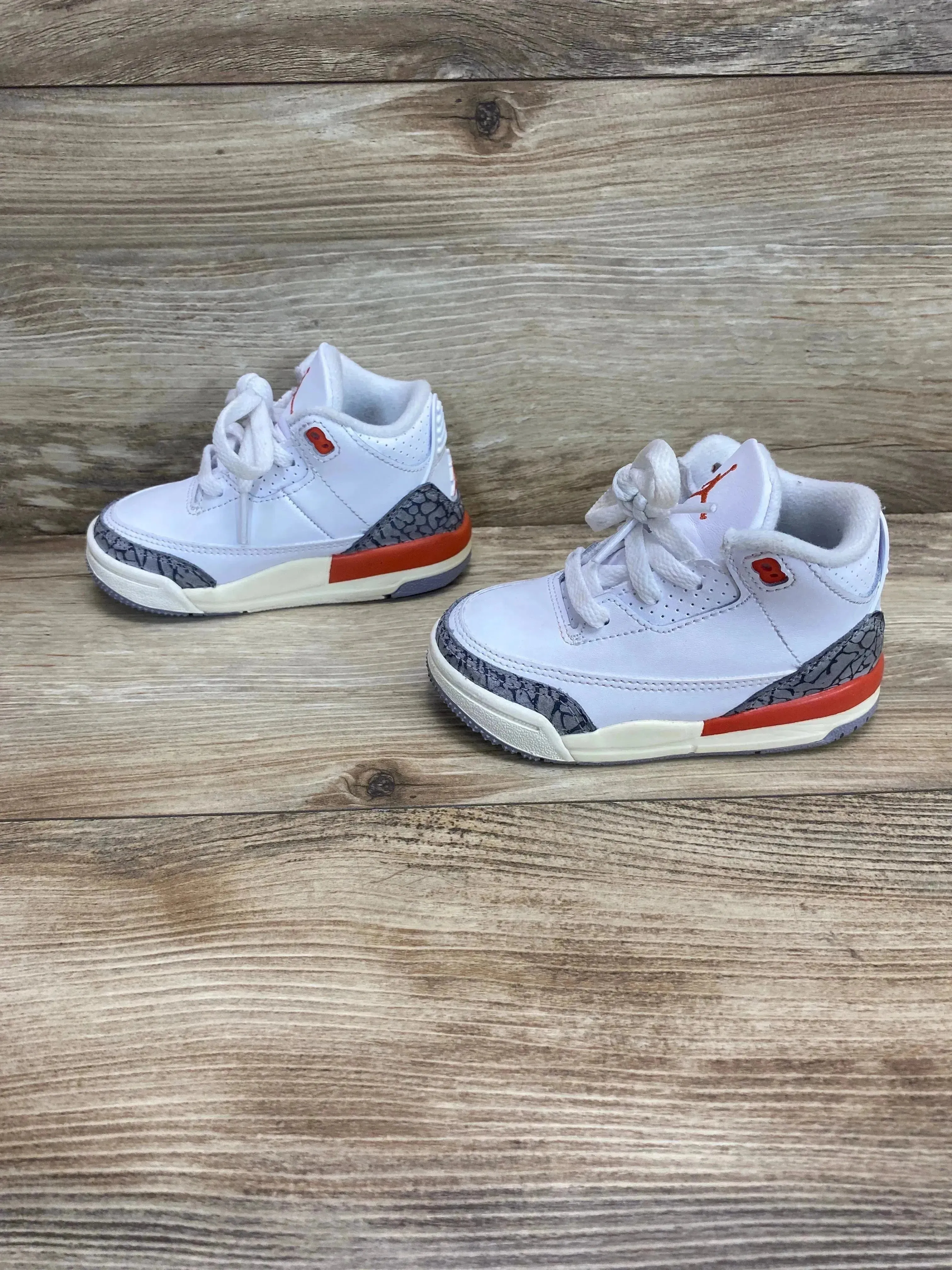Air Jordan 3 Retro TD 'Georgia Peach' Sneakers sz 6c