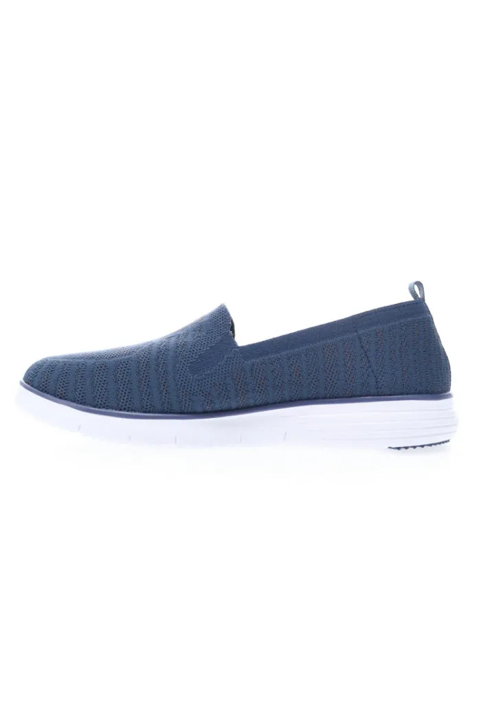 Propet Women's TravelFit Slip On