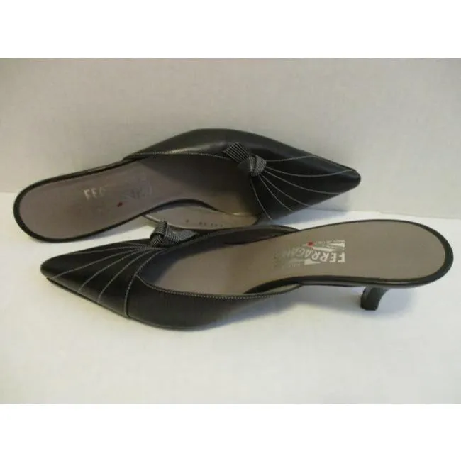 Salvatore Ferragamo Black Pointed Toe Slip On Accent Stitched Mulesslides Size Us