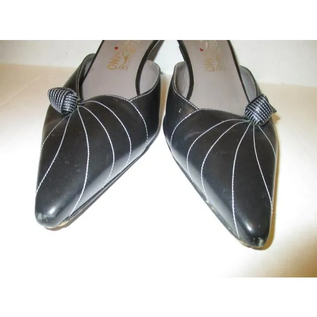 Salvatore Ferragamo Black Pointed Toe Slip On Accent Stitched Mulesslides Size Us