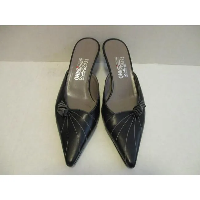 Salvatore Ferragamo Black Pointed Toe Slip On Accent Stitched Mulesslides Size Us